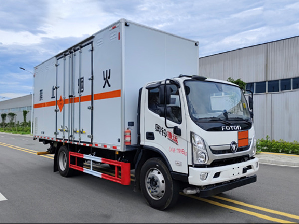 奧鈴5米2爆破器材運(yùn)輸車